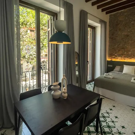 Luxe Lofts Apartment