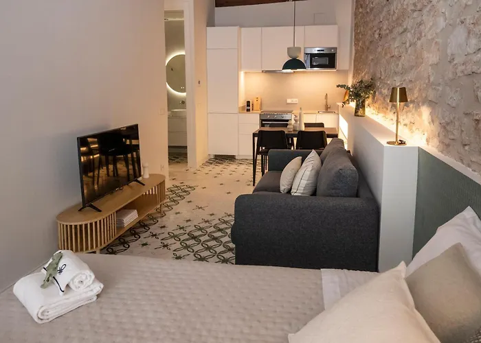 Luxe Lofts Апартаменти