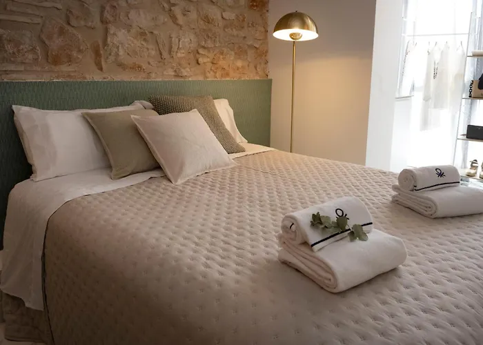 Luxe Lofts * دينايا